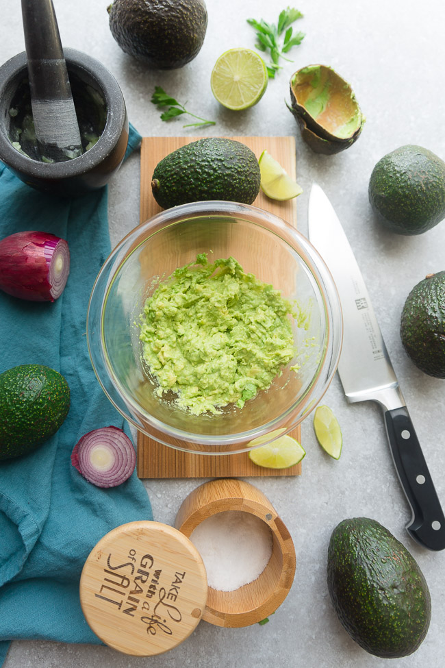 Low Carb Guacamole - this homemade recipe is the perfect party dip and keto, paleo and Whole 30 snack. Pairs perfect with fajitas, salads or by the spoonful.