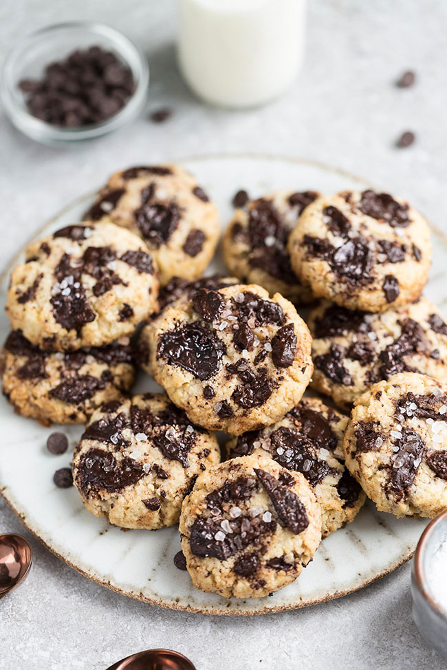 Low Carb Chocolate Chip Cookies bake up soft and chewy using just ONE bowl using coconut oil instead of butter. These healthy chocolate chip cookies are also keto, sugar free, gluten free and Paleo friendly. 